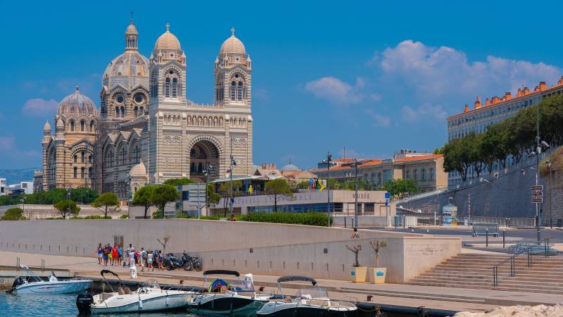 500 taxis géolocalisés sur le 13 : Taxi radio Marseille